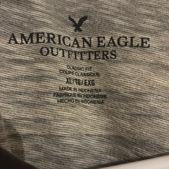 American Eagle T-Shirt - Picture 3 of 3
